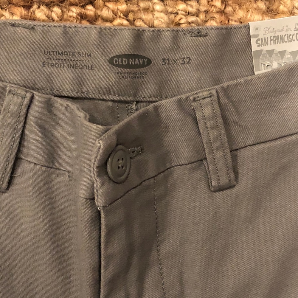 Men’s Old Navy Gray Chinos 31x32 NWT
